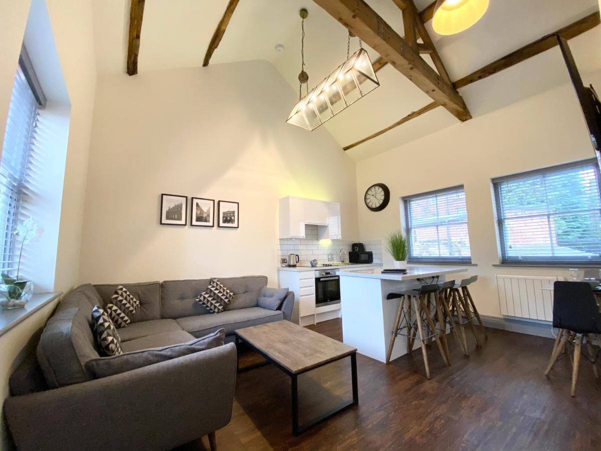 Loft At The Coach House Apartments Leeds  Buitenkant foto