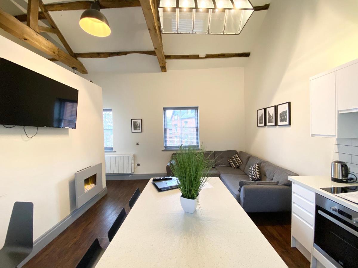 Loft At The Coach House Apartments Leeds  Buitenkant foto